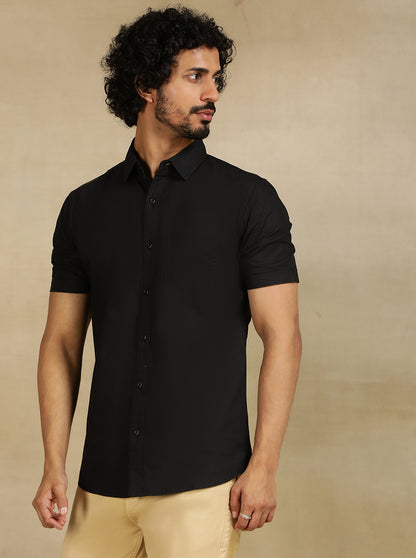 Black Solid Slim Fit Casual Shirt | JadeBlue