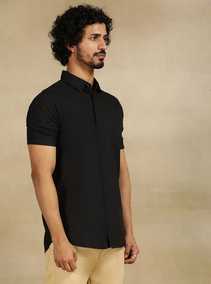 Black Solid Slim Fit Casual Shirt | JadeBlue
