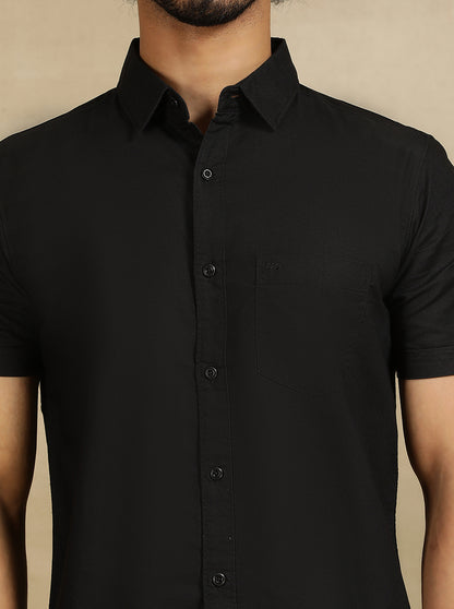 Black Solid Slim Fit Casual Shirt | JadeBlue