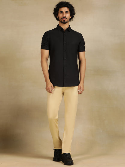Black Solid Slim Fit Casual Shirt | JadeBlue