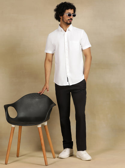 White Solid Slim Fit Casual Shirt | JadeBlue