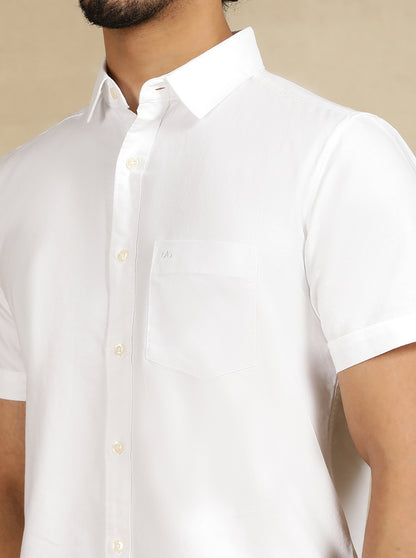 White Solid Slim Fit Casual Shirt | JadeBlue
