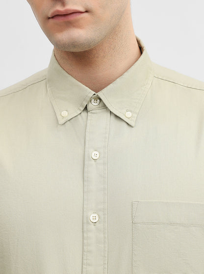Pista Green Solid Slim Fit Casual Shirt | Greenfibre