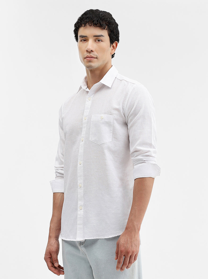 White Solid Slim Fit Casual Shirt | JadeBlue