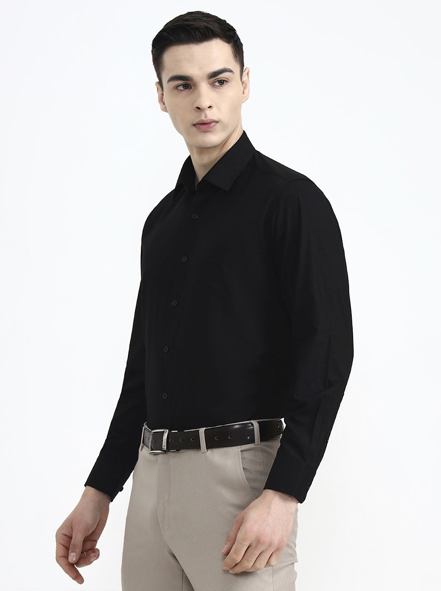 Black Solid Regular Fit Formal Shirt | JadeBlue