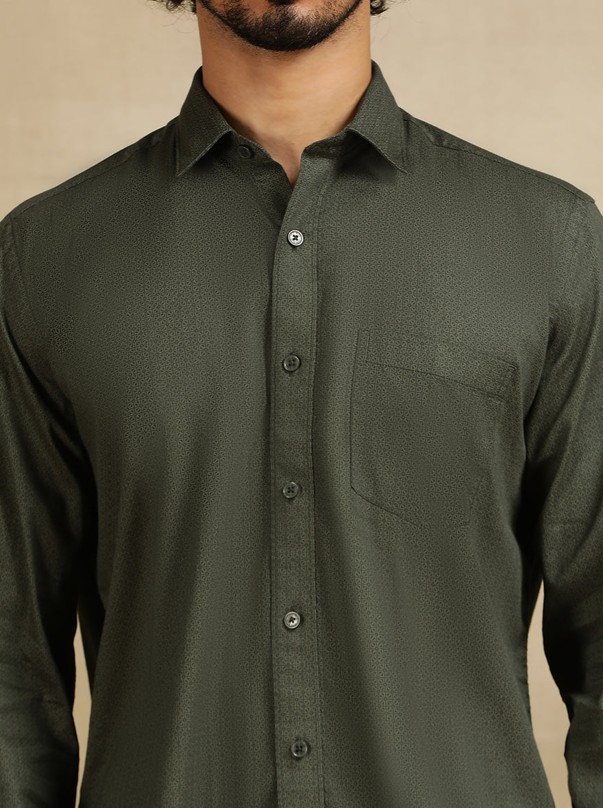 Green Printed Tailored Fit Semi Casual Shirt | JadeBlue