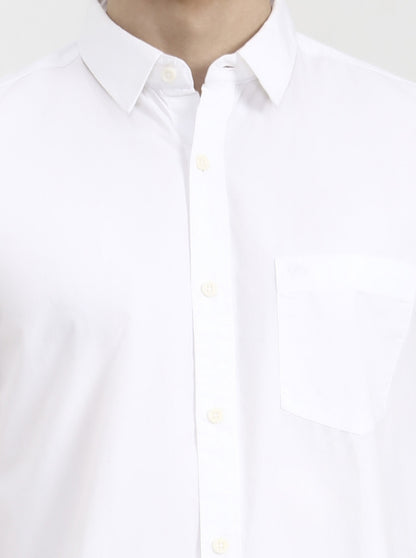 White Solid Slim Fit Casual Shirt | JadeBlue