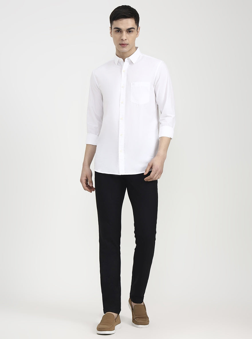 White Solid Slim Fit Casual Shirt | JadeBlue