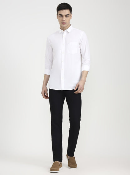 White Solid Slim Fit Casual Shirt | JadeBlue