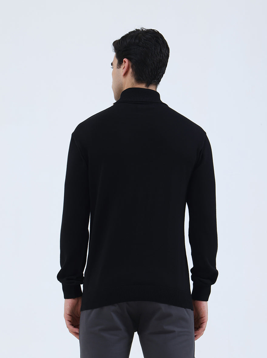 Black Solid Slim Fit Winter T-Shirt | JadeBlue