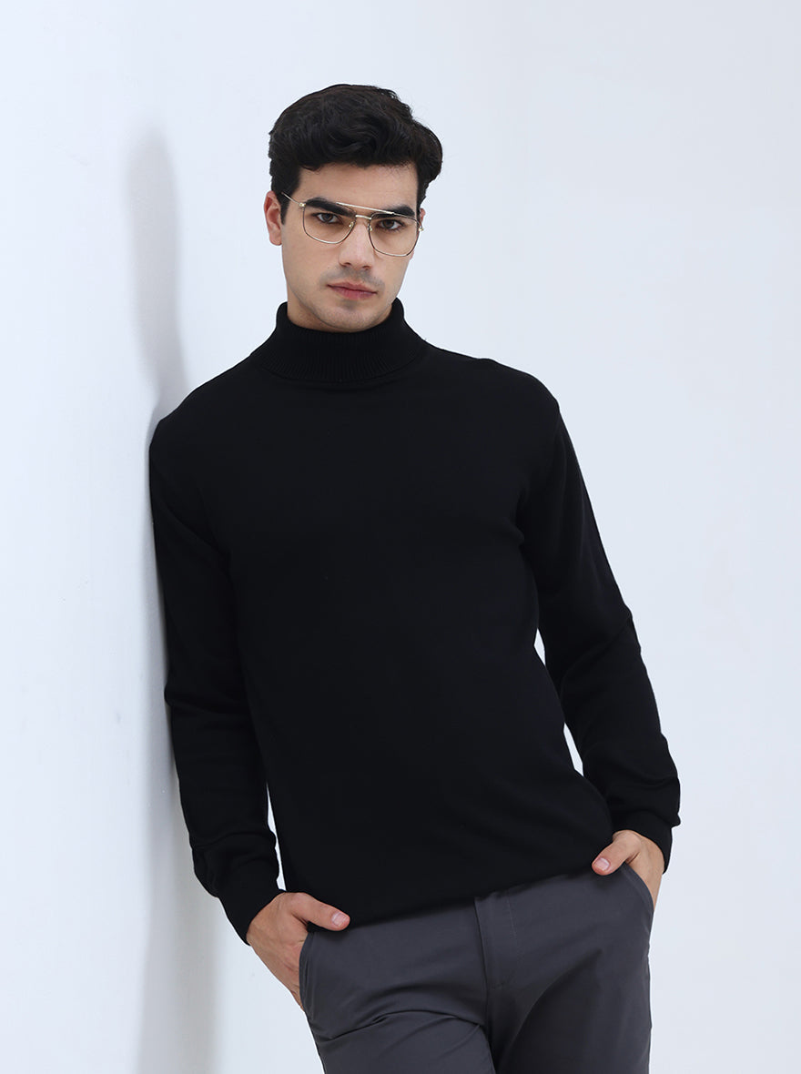 Black Solid Slim Fit Winter T-Shirt | JadeBlue