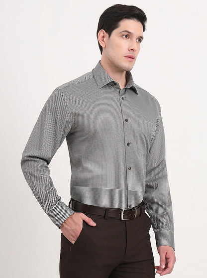 Pista & Black Printed Regular Fit Formal Shirt | JadeBlue