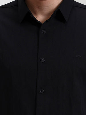Black Solid Slim Fit Casual Shirt | JadeBlue