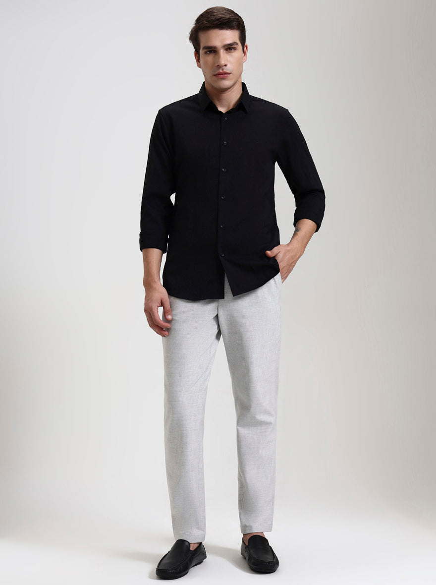 Black Solid Slim Fit Casual Shirt | JadeBlue