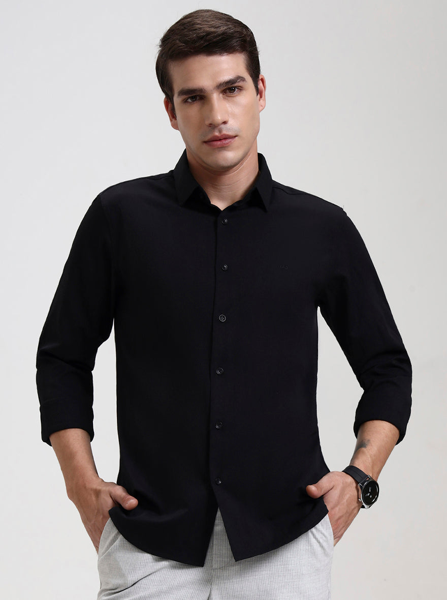 Black Solid Slim Fit Casual Shirt | JadeBlue