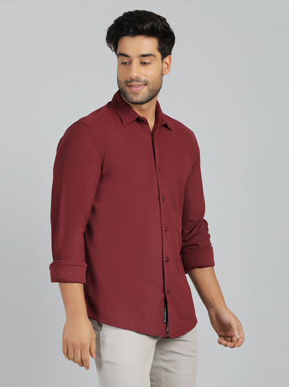 Maroon Solid Slim Fit Casual Shirt | JadeBlue