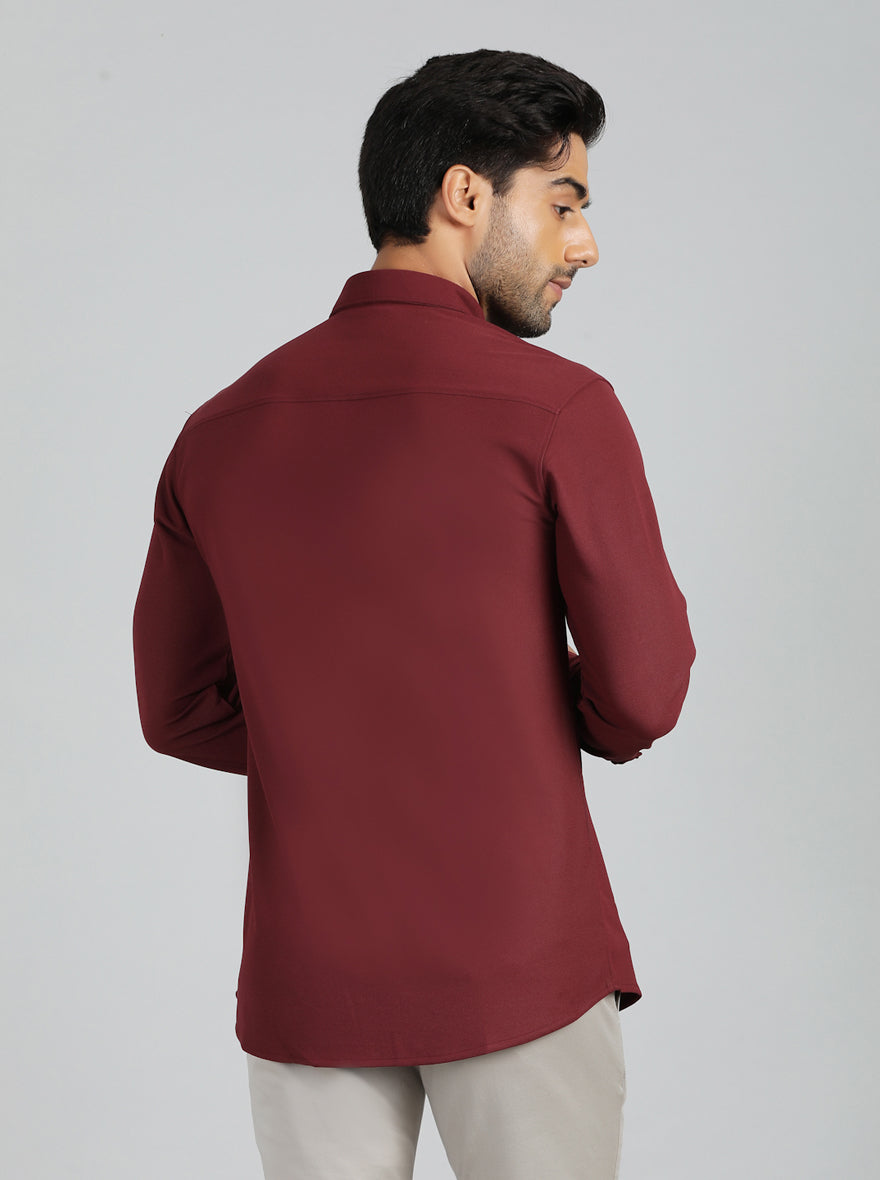 Maroon Solid Slim Fit Casual Shirt | JadeBlue
