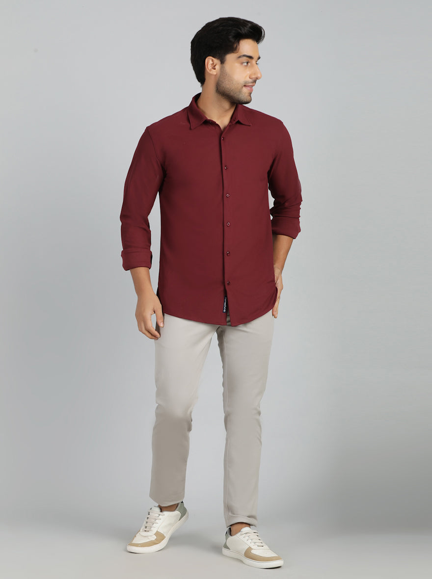Maroon Solid Slim Fit Casual Shirt | JadeBlue