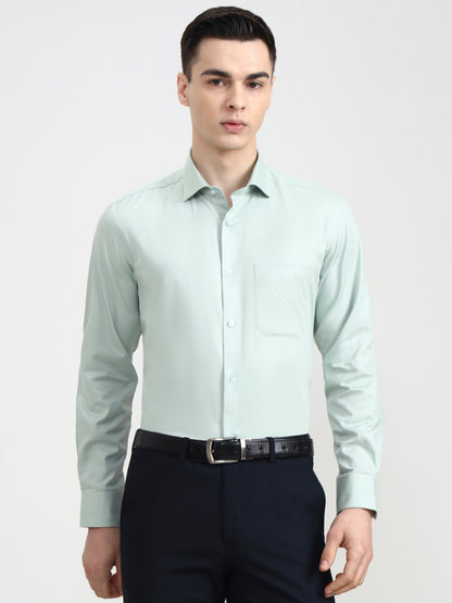 Light Pista  Solid Regular Fit Formal Shirt | JadeBlue