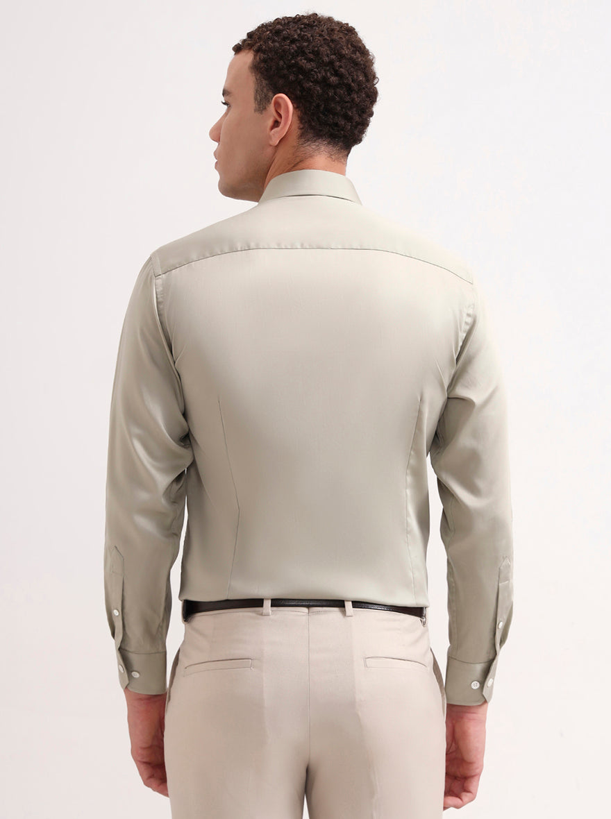 Light Pista Solid Slim Fit Formal Shirt | JadeBlue Super Luxe