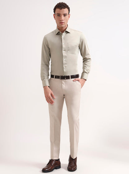 Light Pista Solid Slim Fit Formal Shirt | JadeBlue Super Luxe
