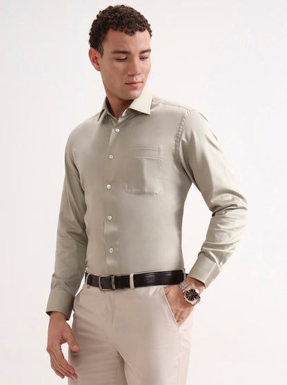 Light Pista Solid Slim Fit Formal Shirt | JadeBlue Super Luxe