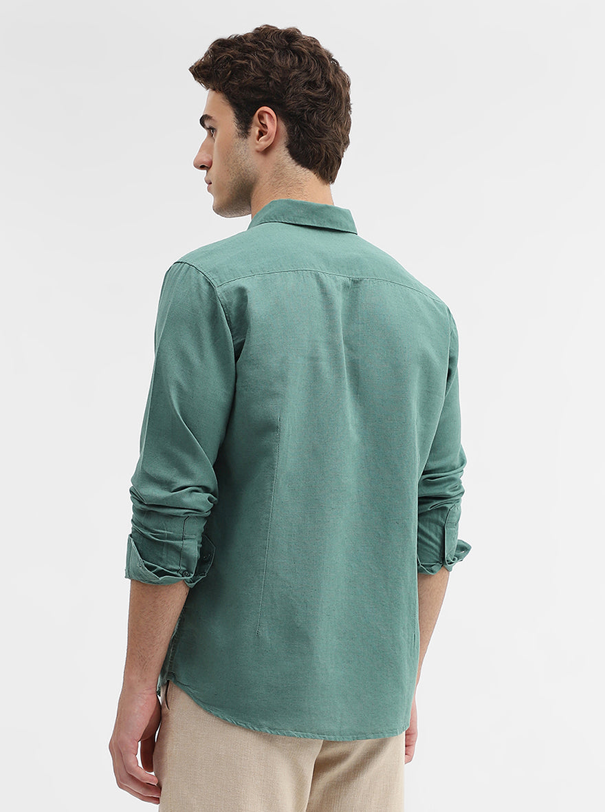 Green Solid Slim Fit Casual Shirt | JadeBlue