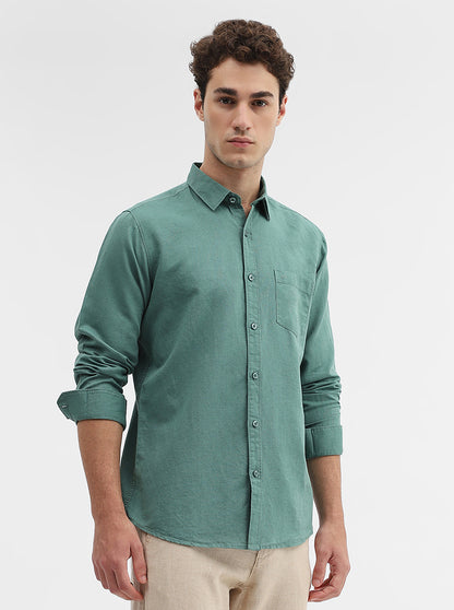 Green Solid Slim Fit Casual Shirt | JadeBlue