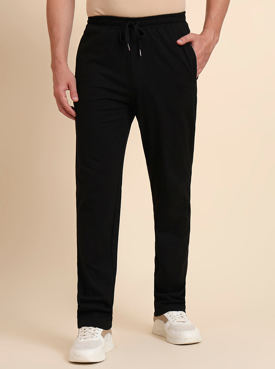 Black Solid Regular Fit Track Pant | JadeBlue