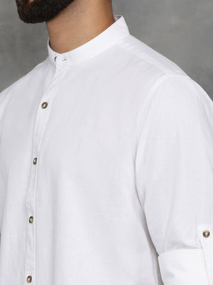 White Solid Slim Fit Casual Shirt | JadeBlue