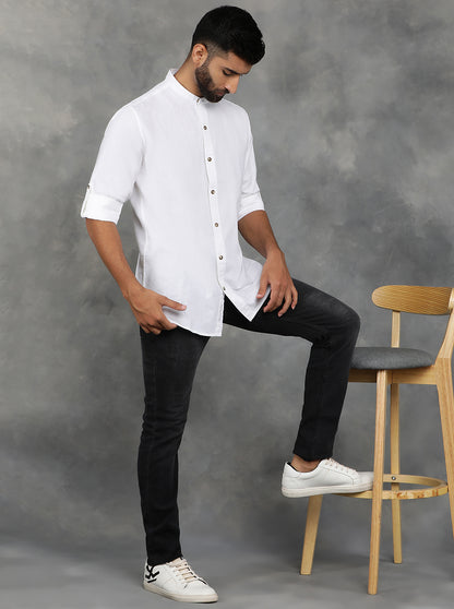 White Solid Slim Fit Casual Shirt | JadeBlue