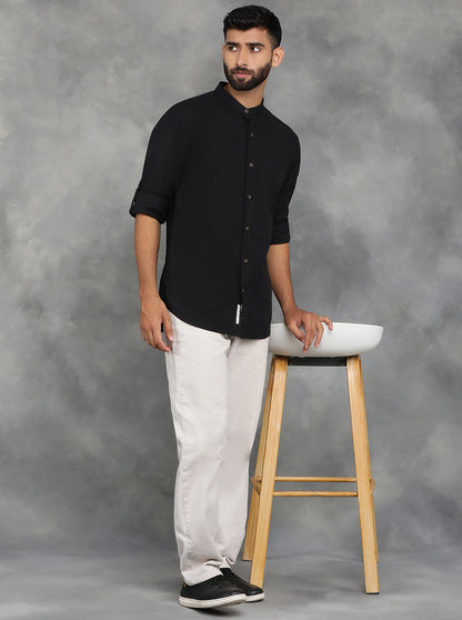 Black Solid Slim Fit Casual Shirt | JadeBlue
