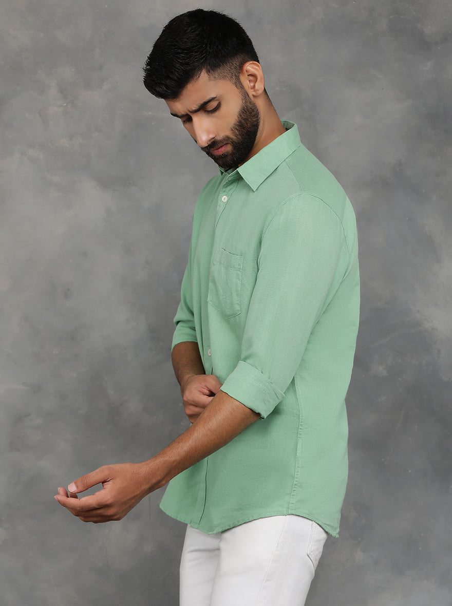 Green Solid Slim Fit Casual Shirt | JadeBlue