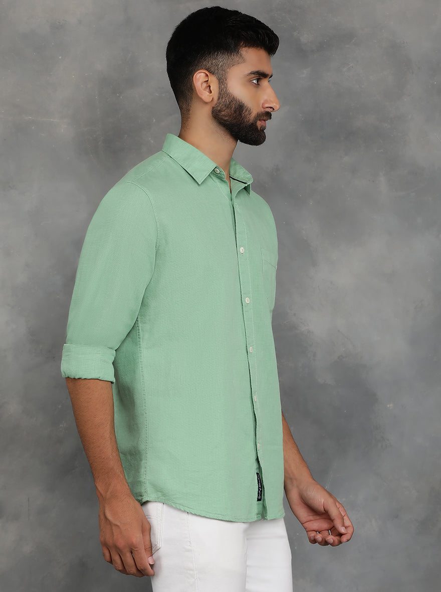 Green Solid Slim Fit Casual Shirt | JadeBlue