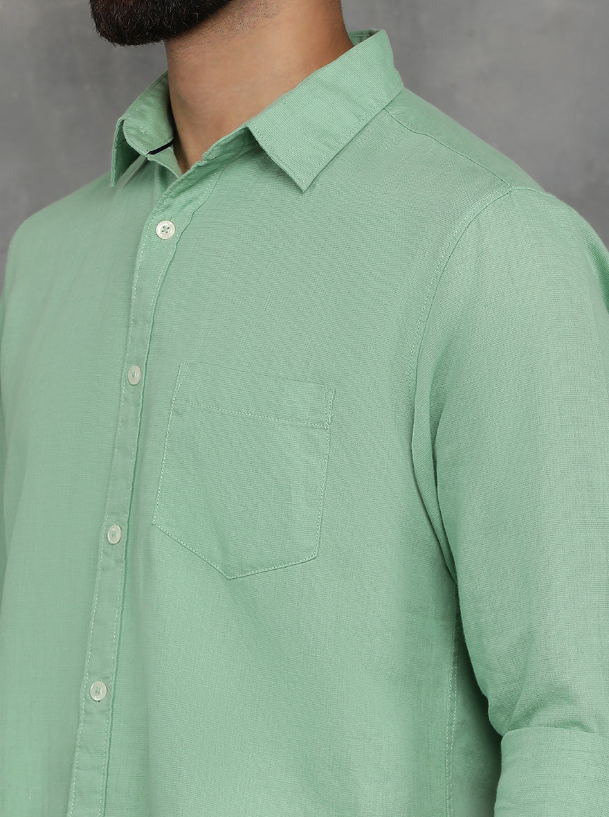 Green Solid Slim Fit Casual Shirt | JadeBlue