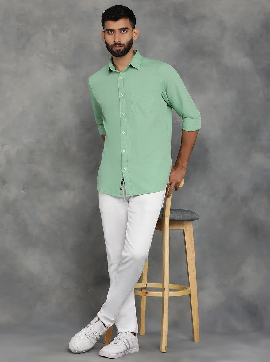Green Solid Slim Fit Casual Shirt | JadeBlue