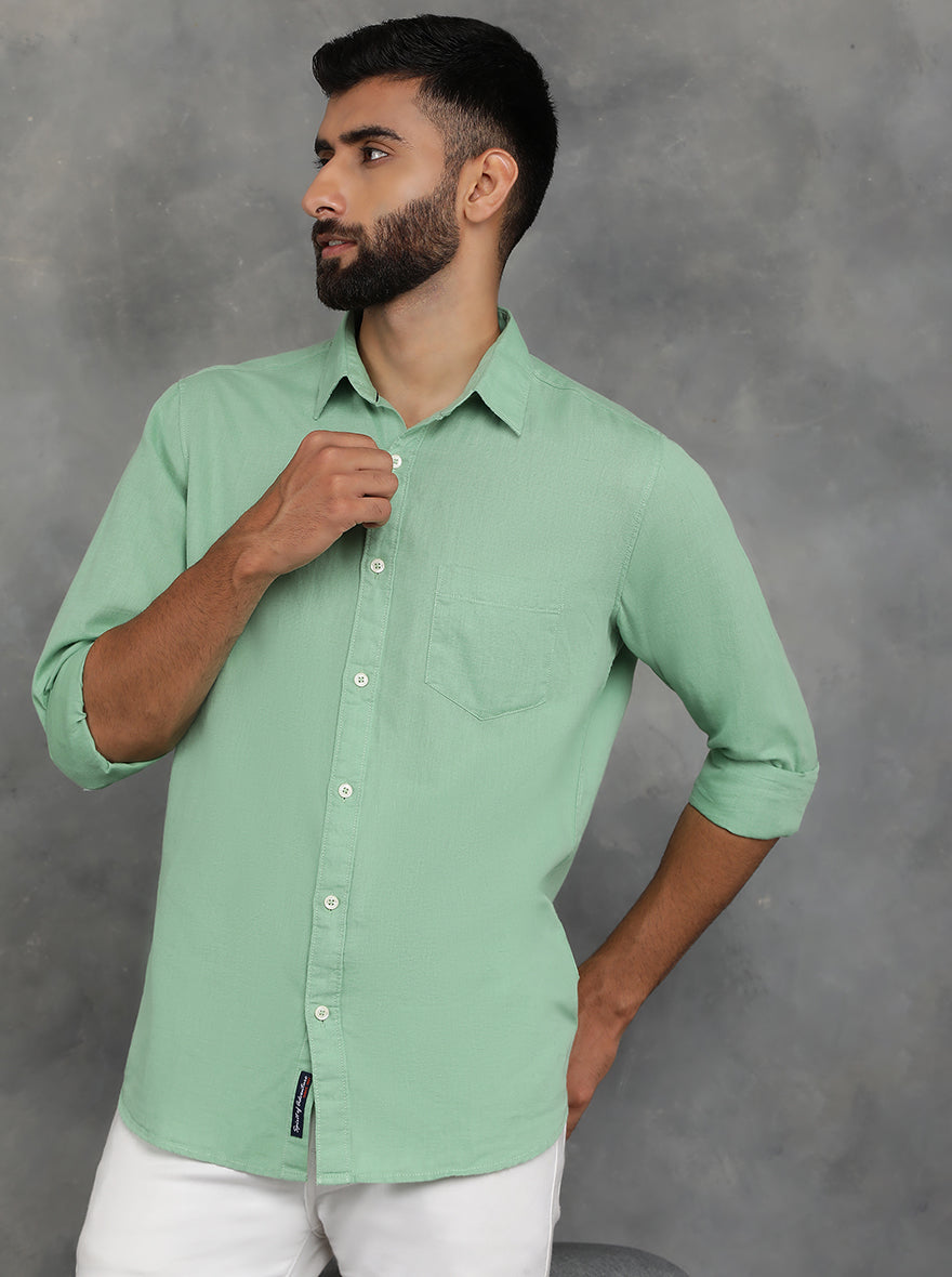 Green Solid Slim Fit Casual Shirt | JadeBlue