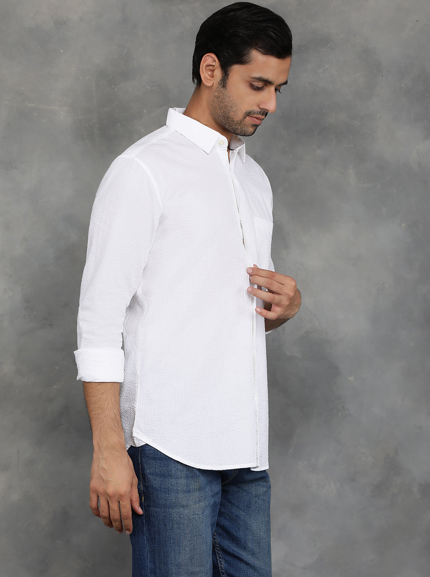White Solid Slim Fit Casual Shirt | JadeBlue