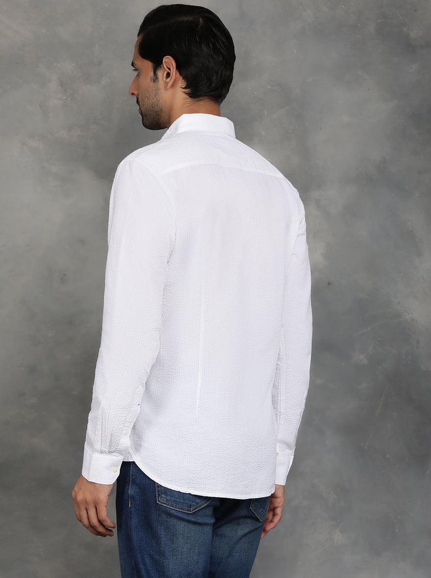 White Solid Slim Fit Casual Shirt | JadeBlue