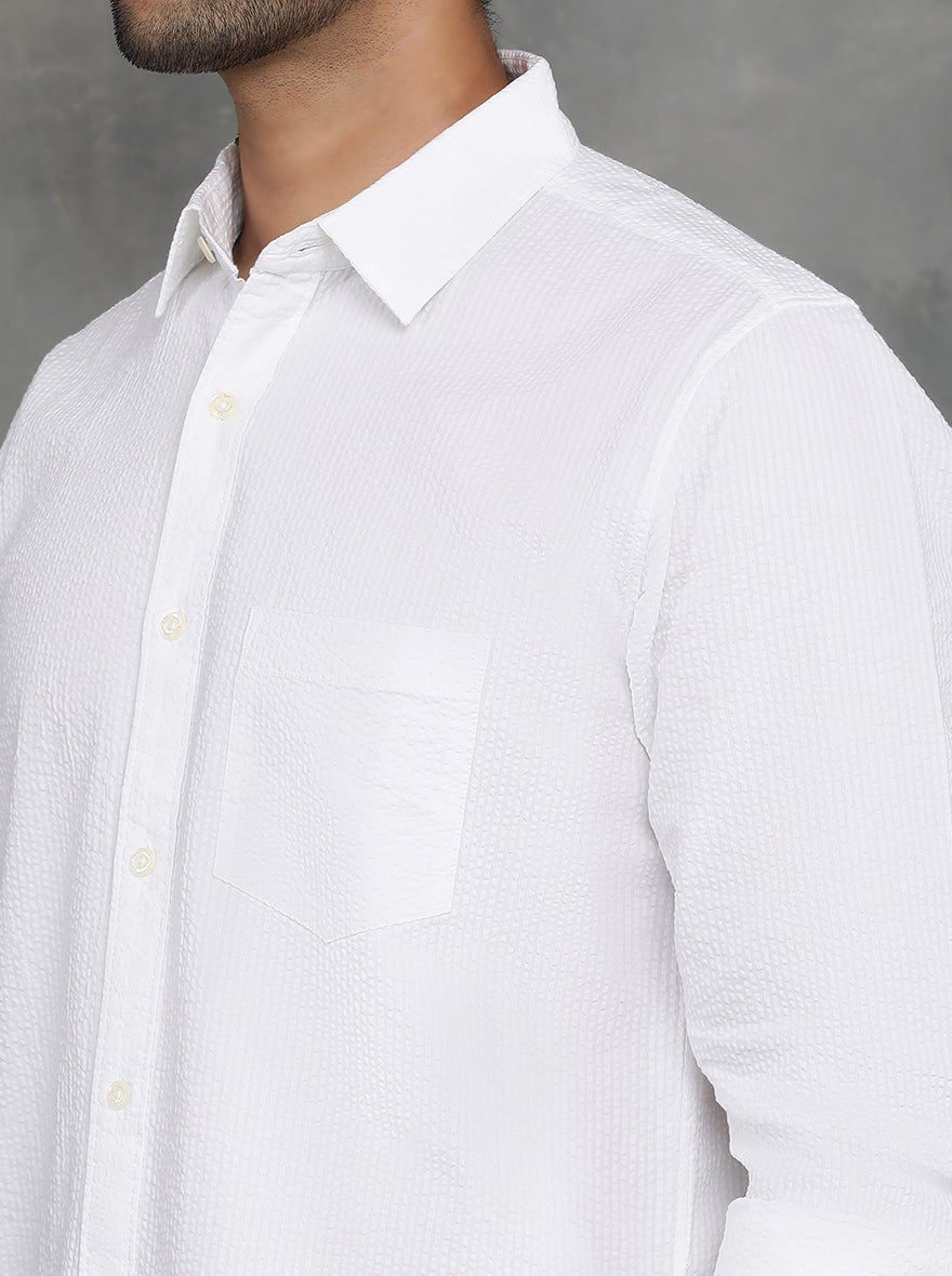 White Solid Slim Fit Casual Shirt | JadeBlue