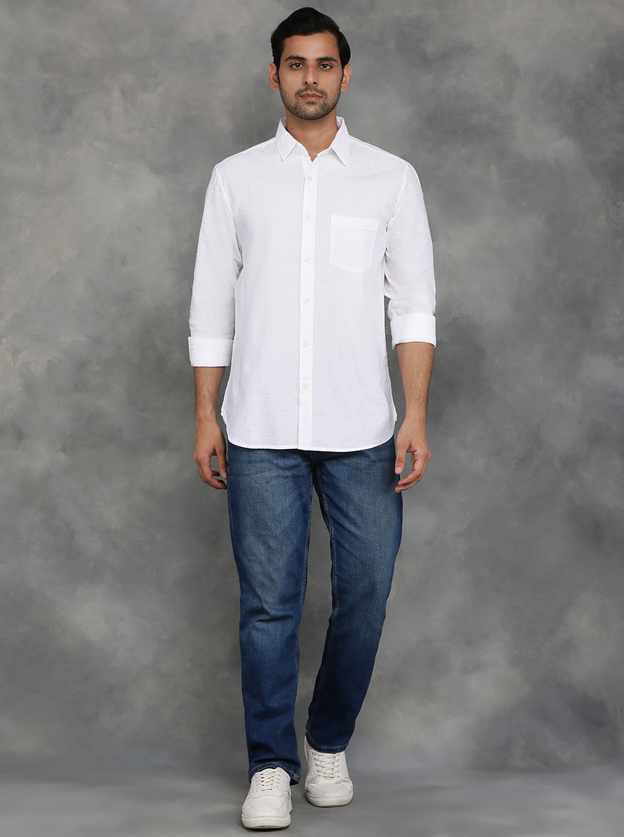 White Solid Slim Fit Casual Shirt | JadeBlue