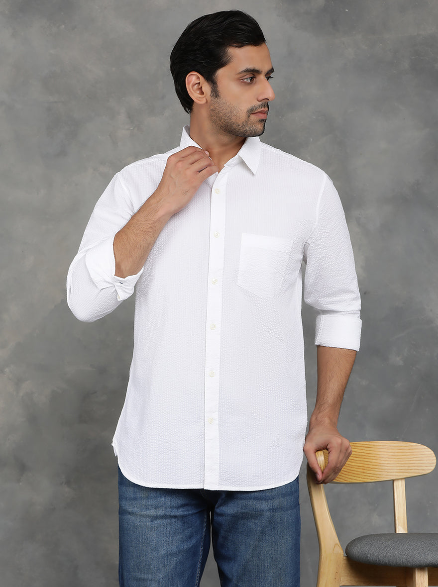 White Solid Slim Fit Casual Shirt | JadeBlue