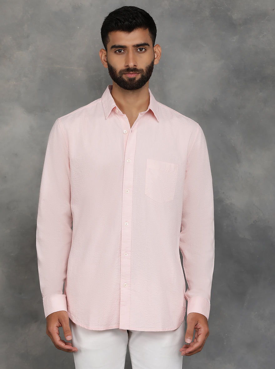 Light Pink Solid Slim Fit Casual Shirt | JadeBlue