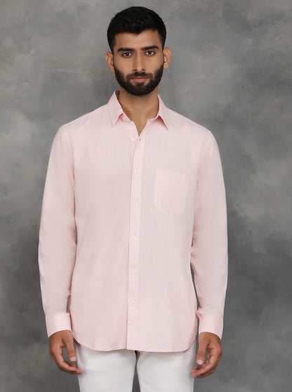 Light Pink Solid Slim Fit Casual Shirt | JadeBlue
