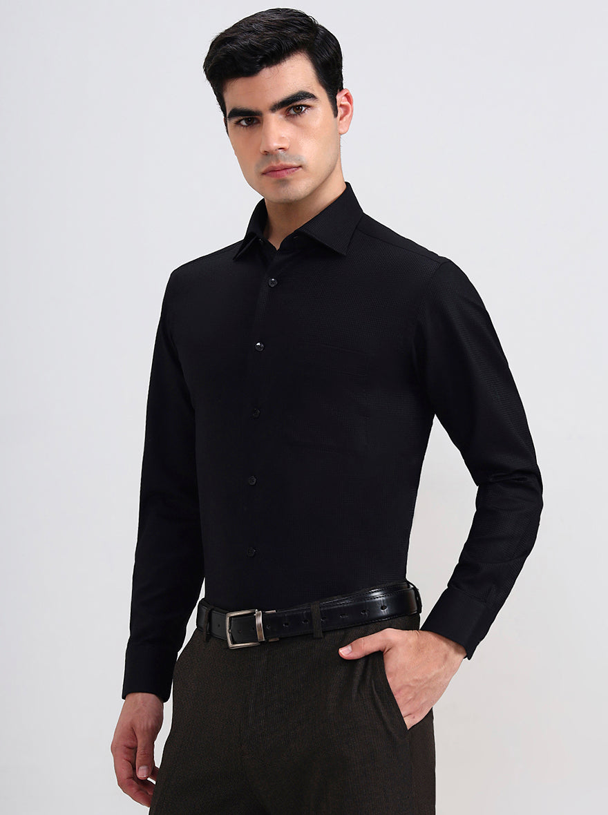 Black Solid Slim Fit Formal Shirt | Metal