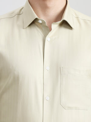 Green Solid Regular Fit Formal Shirt | JadeBlue