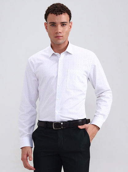 White Solid Regular Fit Formal Shirt | JadeBlue