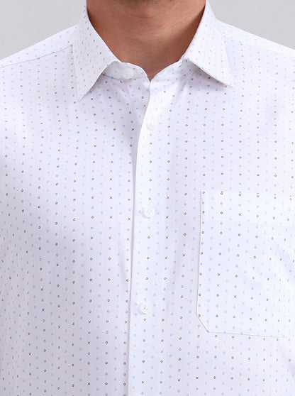 White Solid Regular Fit Formal Shirt | JadeBlue