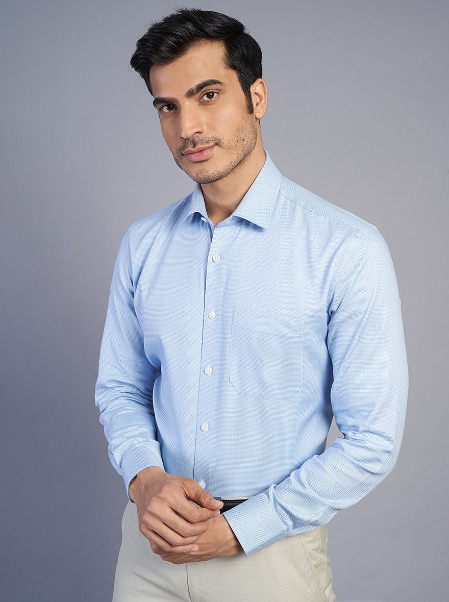 Light Blue Solid Regular Fit Formal Shirt | JadeBlue