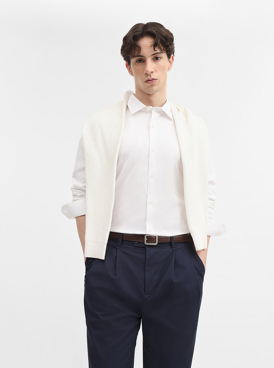White Solid Slim Fit Casual Shirt | JadeBlue